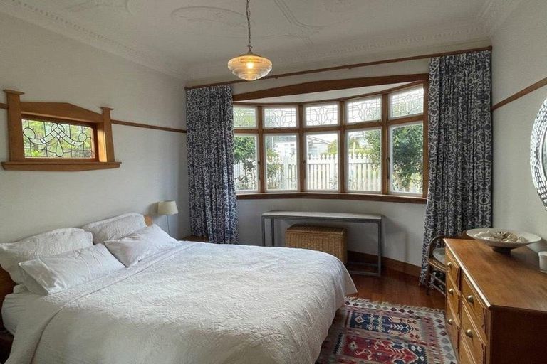 Photo of property in 57 Nevay Road, Miramar, Wellington, 6022