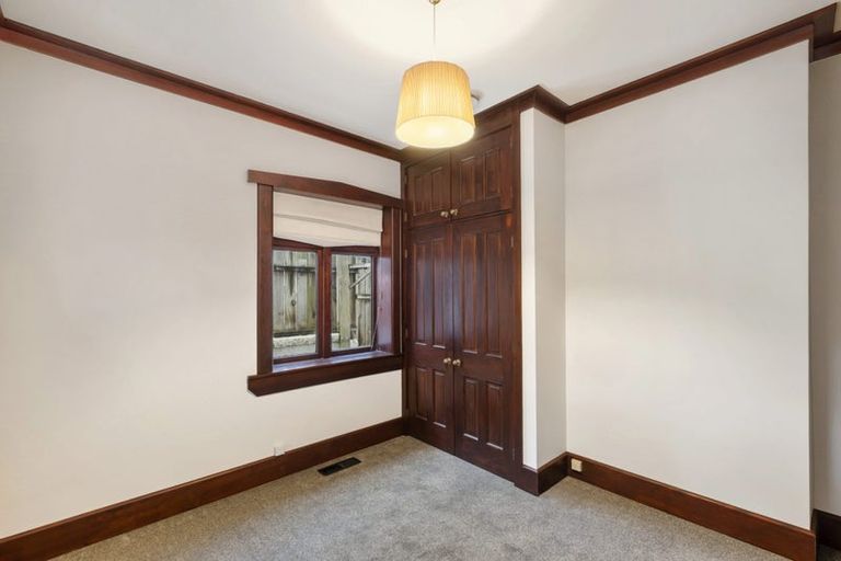 Photo of property in 5 Lewisville Terrace, Thorndon, Wellington, 6011