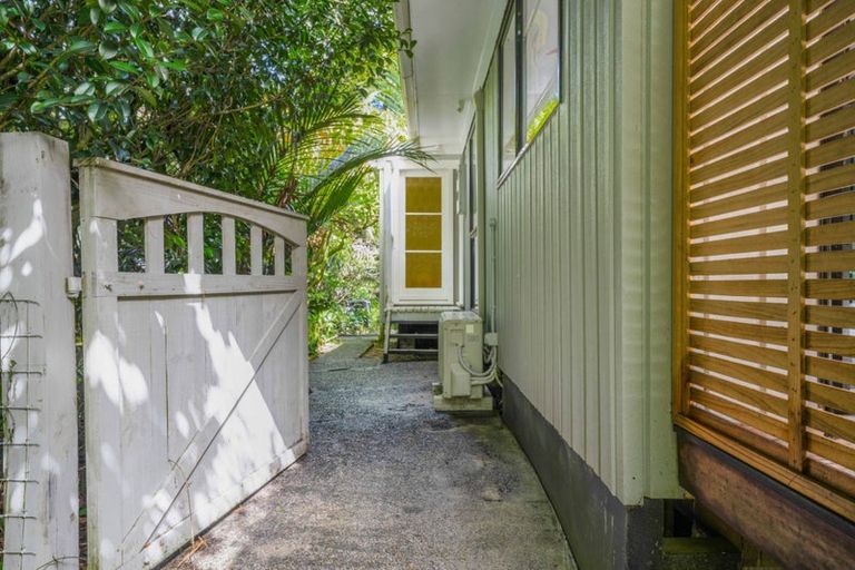 Photo of property in 15 Boylan Road, Titirangi, Auckland, 0604