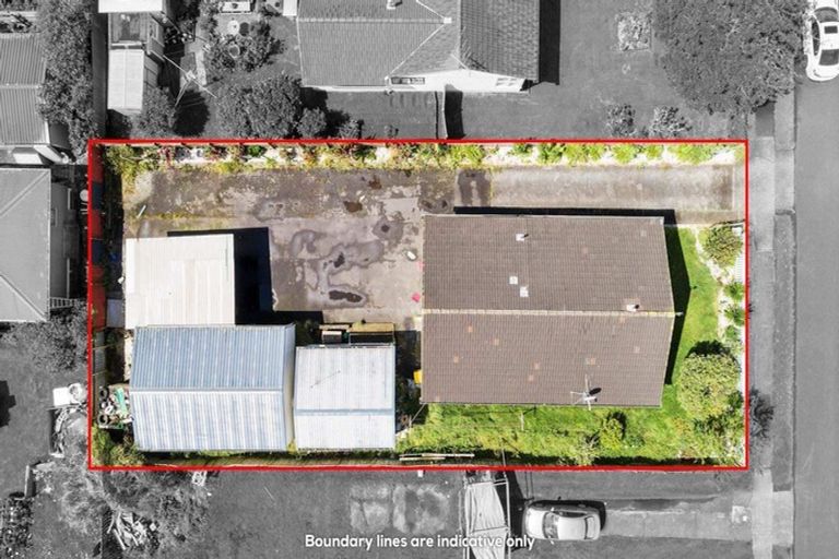 Photo of property in 53 Caravelle Close, Mangere, Auckland, 2022