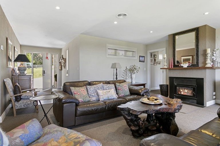 Photo of property in 35 Blue Ridge Drive, Acacia Bay, Taupo, 3385