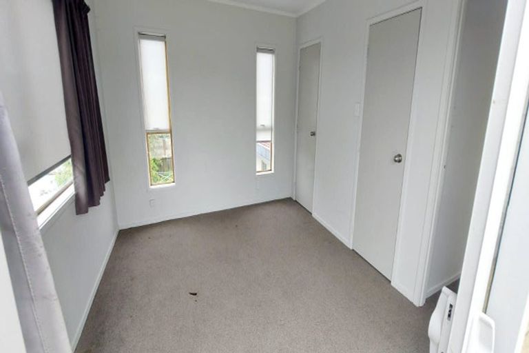 Photo of property in 54 Makora Road, Massey, Auckland, 0614