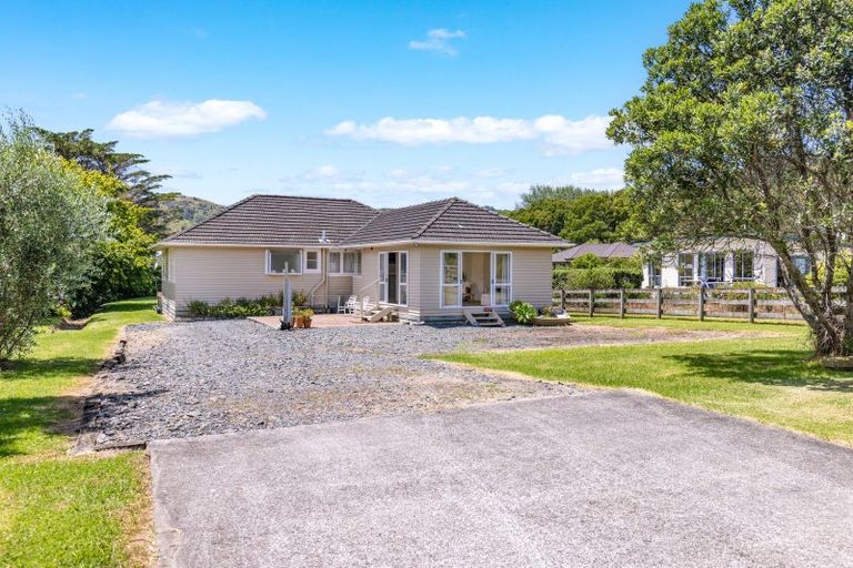 Photo of property in 19 Bathgate Road, Pakiri, Wellsford, 0972