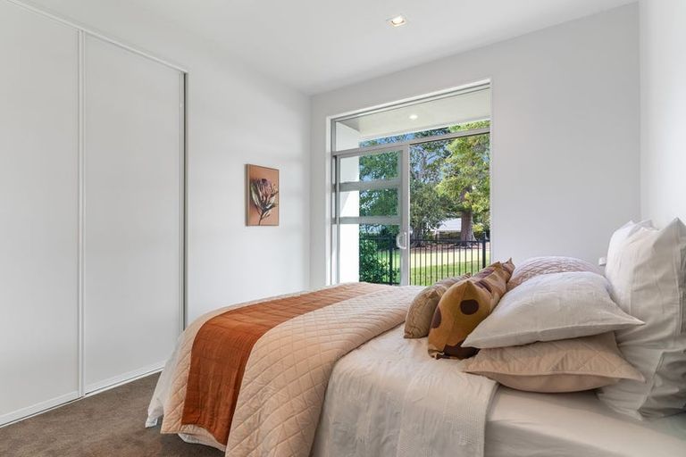 Photo of property in 80 Bleakhouse Road, Howick, Auckland, 2014