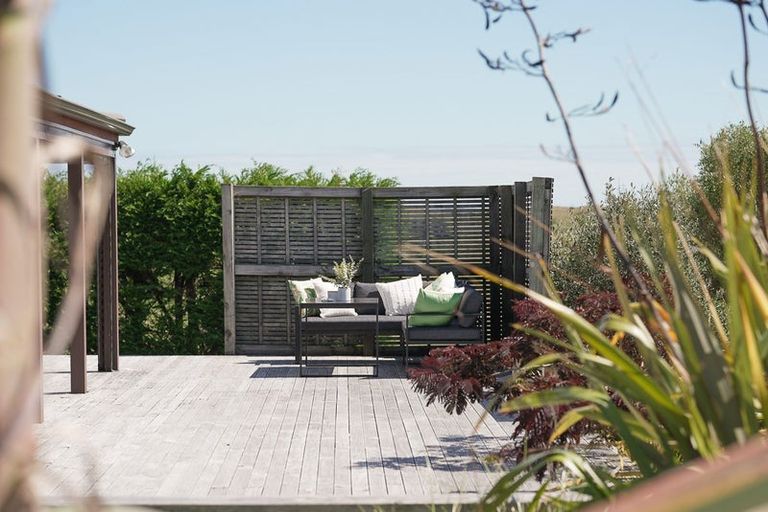 Photo of property in 159 Pukenamu Road, Te Horo, Otaki, 5581