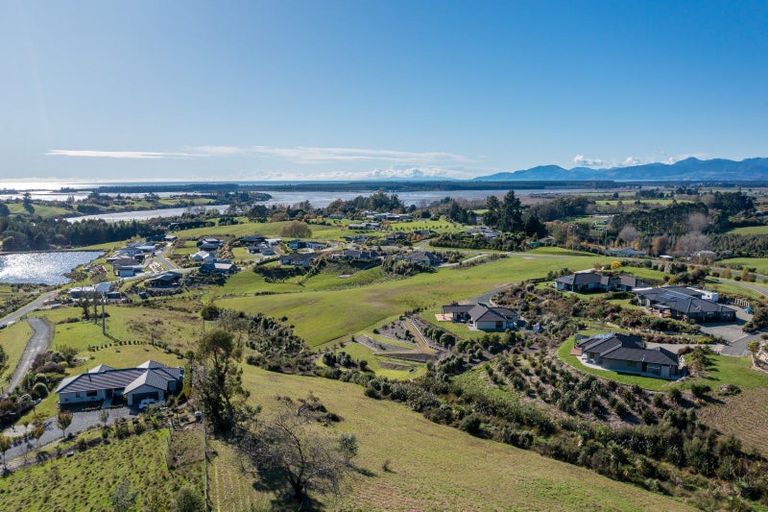 Photo of property in 17 Karamu Lane, Redwood Valley, Richmond, 7081