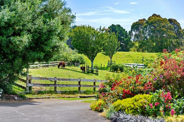 Photo of property in 205 Taylors Road, Otaki, 5583