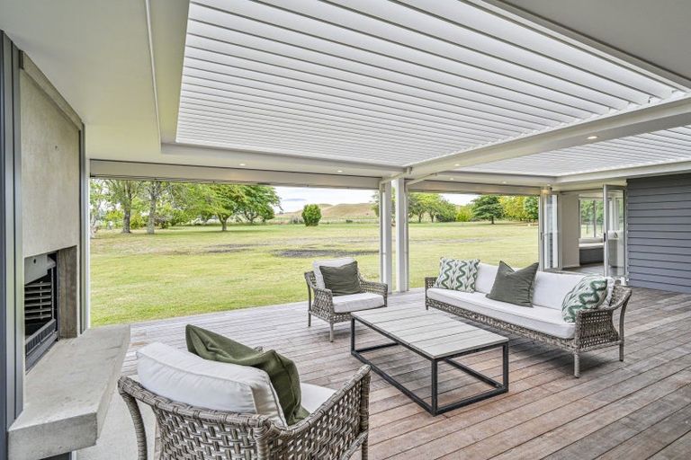 Photo of property in 664a Swamp Road, Puketapu, Napier, 4183