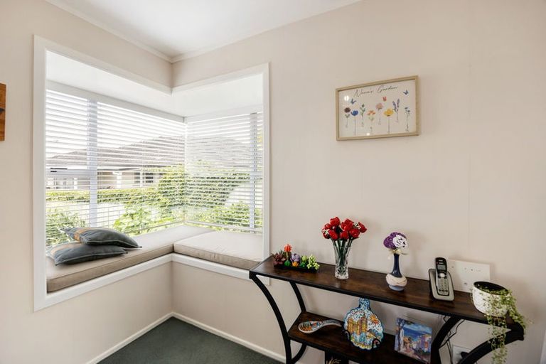 Photo of property in 69 Poaka Avenue, Dinsdale, Hamilton, 3204