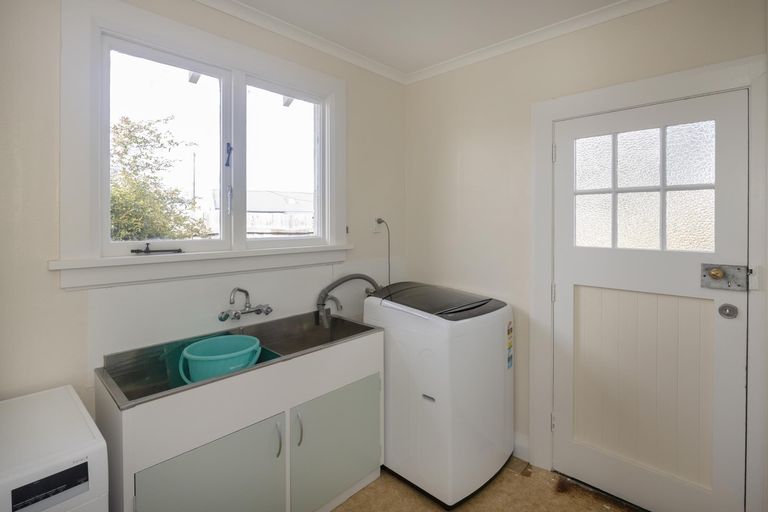 Photo of property in 76 Wharfe Street, South Hill, Oamaru, 9400