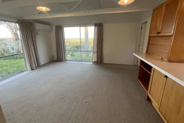 Photo of property in 1971 East Coast Road, Stillwater, Silverdale, 0993