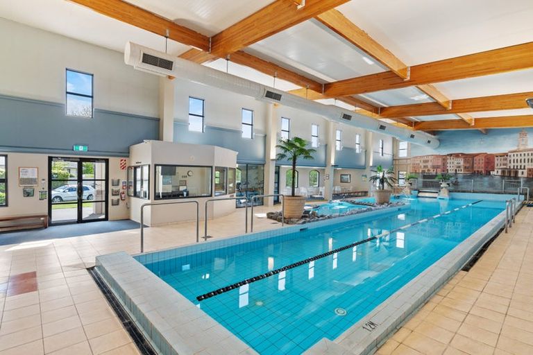 Photo of property in 16 Riverbank Road, Northwood, Christchurch, 8051