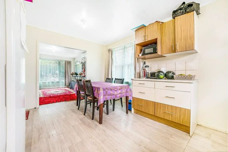 Photo of property in 5 Corsair Crescent, Mangere, Auckland, 2022