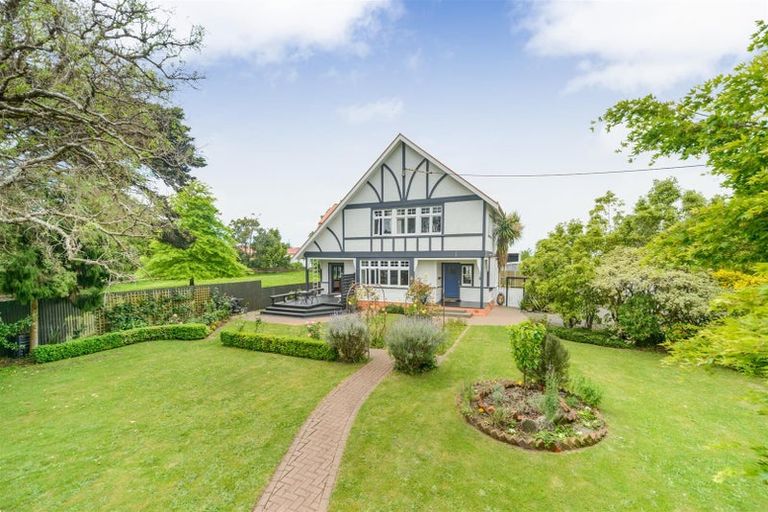 Photo of property in 27 High Street, Bulls, 4818