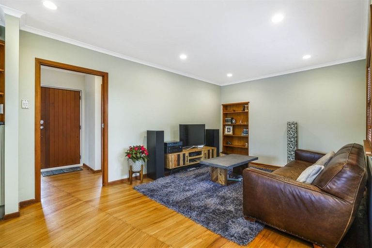 Photo of property in 12 Berkley Avenue, Hillcrest, Hamilton, 3216