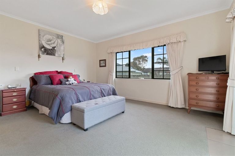 Photo of property in 117 Charleston Avenue, Whangamata, 3620