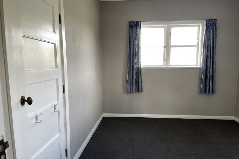 Photo of property in 43 Millar Street, Terrace End, Palmerston North, 4410