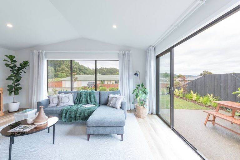 Photo of property in 24 Genia Drive, Wakefield, 7025