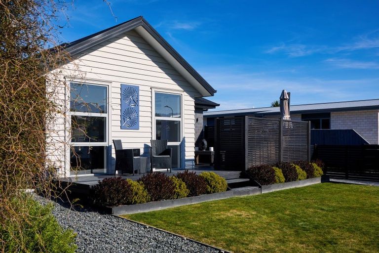 Photo of property in 7 Mcrae Gardens, Kaikoura Flat, Kaikoura, 7371