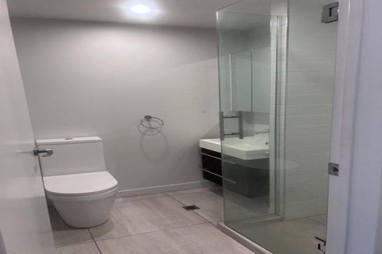 Photo of property in Pinnacle Apartments, W704/160 Victoria Street, Te Aro, Wellington, 6011