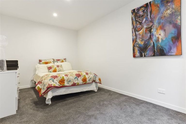 Photo of property in Sugar Lane Apartments, 11/31 Rawene Road, Birkenhead, Auckland, 0626