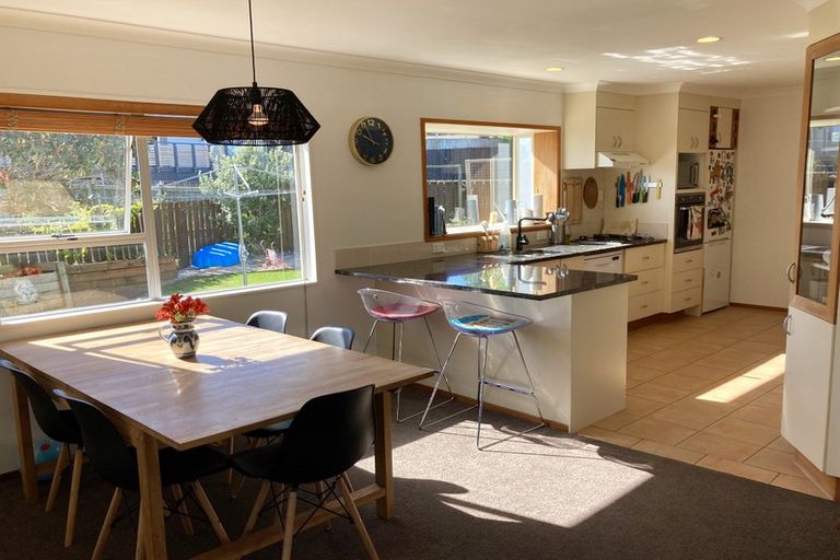 Photo of property in 11 Bay Vista Drive, Red Beach, 0932