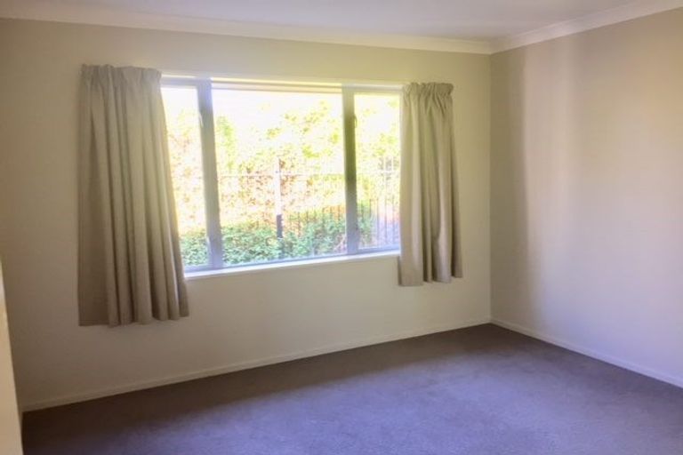 Photo of property in 19 Papaumu Green, Parklands, Christchurch, 8083