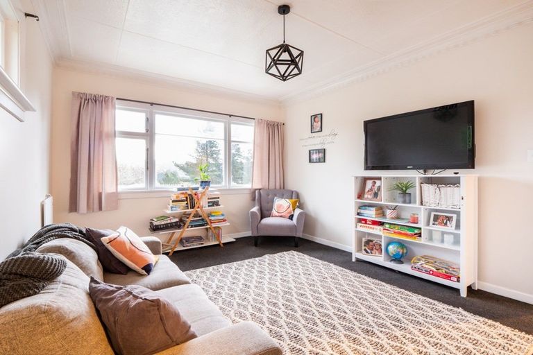 Photo of property in 30 Northview Crescent, Belleknowes, Dunedin, 9011