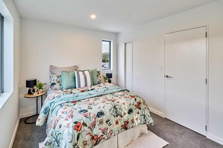 Photo of property in 9 Ara Paiwhenua, Tawa, Wellington, 5028