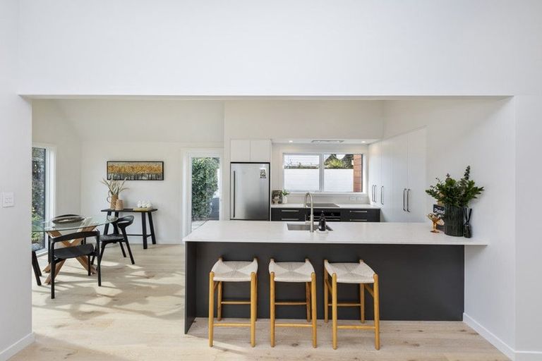 Photo of property in 16b Makora Street, Fendalton, Christchurch, 8041