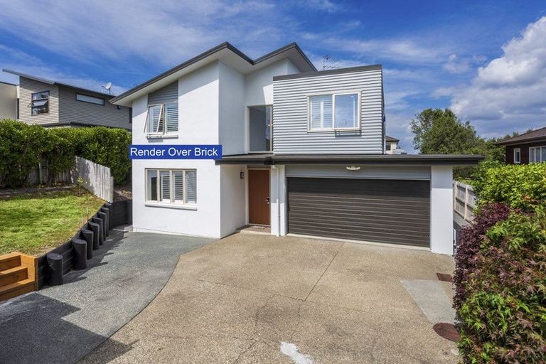 Photo of property in 8 Hornbill Drive, Fairview Heights, Auckland, 0632