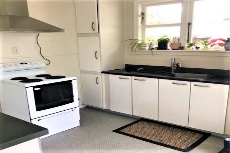 Photo of property in 4 Gemini Place, Beach Haven, Auckland, 0626