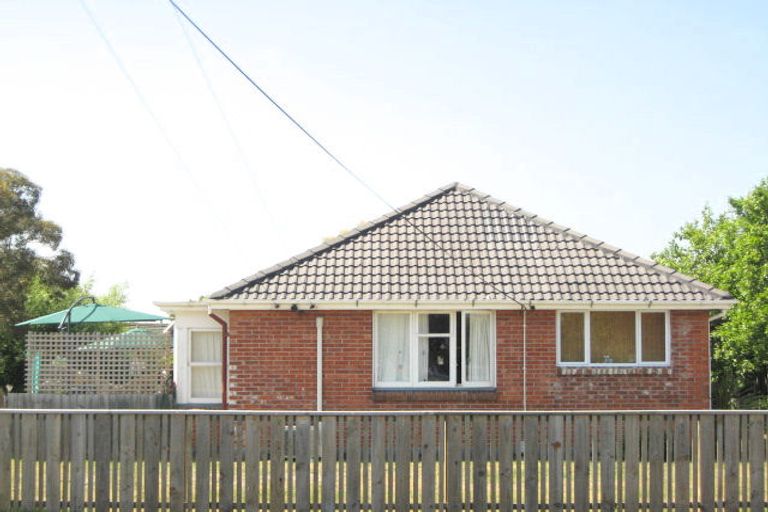 Photo of property in 126 Rowses Road, Aranui, Christchurch, 8061