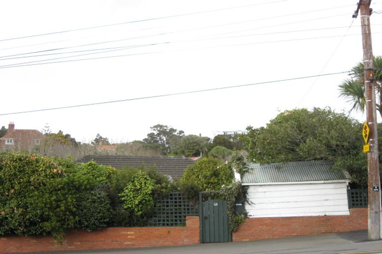 Photo of property in 121 Karori Road, Karori, Wellington, 6012