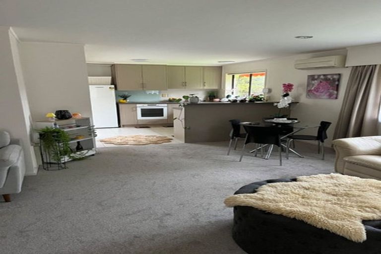 Photo of property in 1/119 Glenmore Road, Sunnyhills, Auckland, 2010