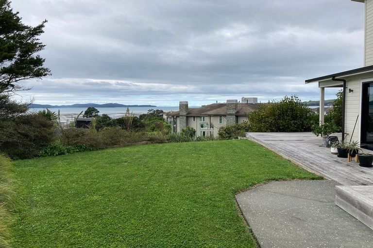 Photo of property in 9 Koru Place, Snells Beach, 0920