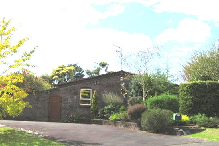 Photo of property in 2 Cezanne Place, New Lynn, Auckland, 0600