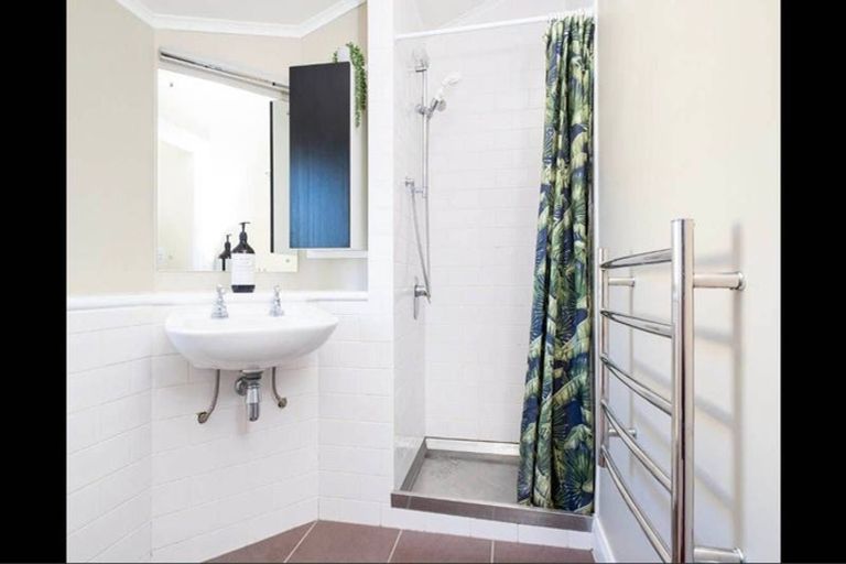 Photo of property in 1a Finnis Lane, Hospital Hill, Napier, 4110