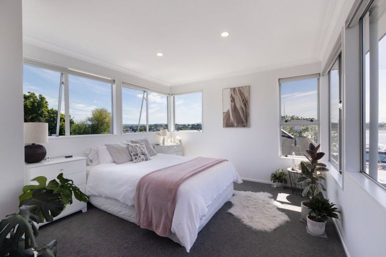 Photo of property in 99b Eighth Avenue, Tauranga, 3110