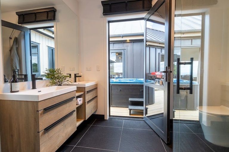 Photo of property in 33 Tiwarawara Lane, Puketotara, Te Awamutu, 3876