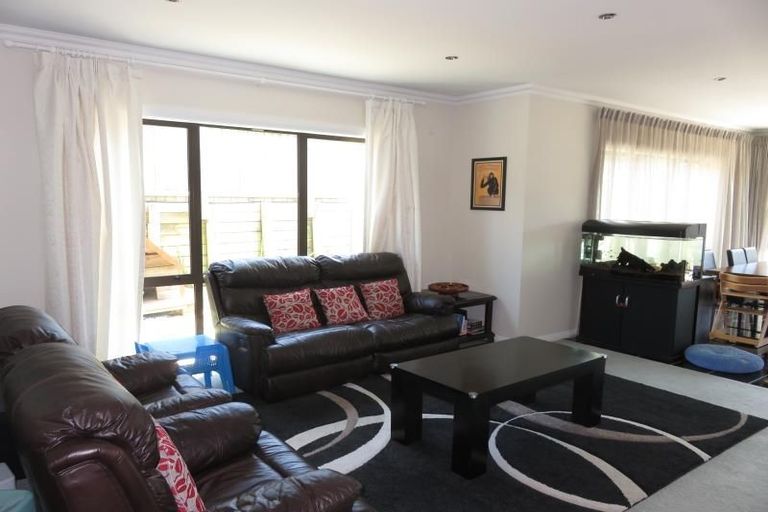 Photo of property in 30 Mo Street, Camborne, Porirua, 5026