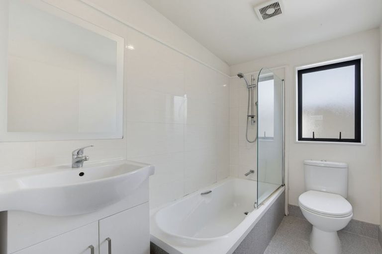 Photo of property in 11 Gordon Place, Newtown, Wellington, 6021