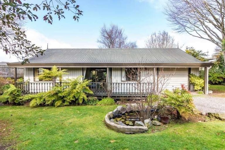 Photo of property in 15b Te Hatepe Avenue, Taupo, 3330