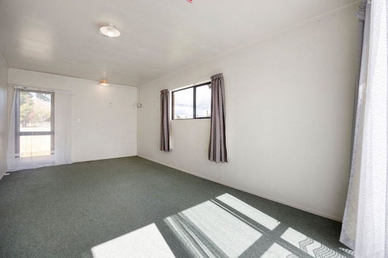 Photo of property in 57b Williams Street, Cambridge, 3434