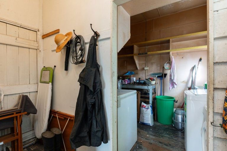 Photo of property in 8 Taranaki Street, Picton, 7220