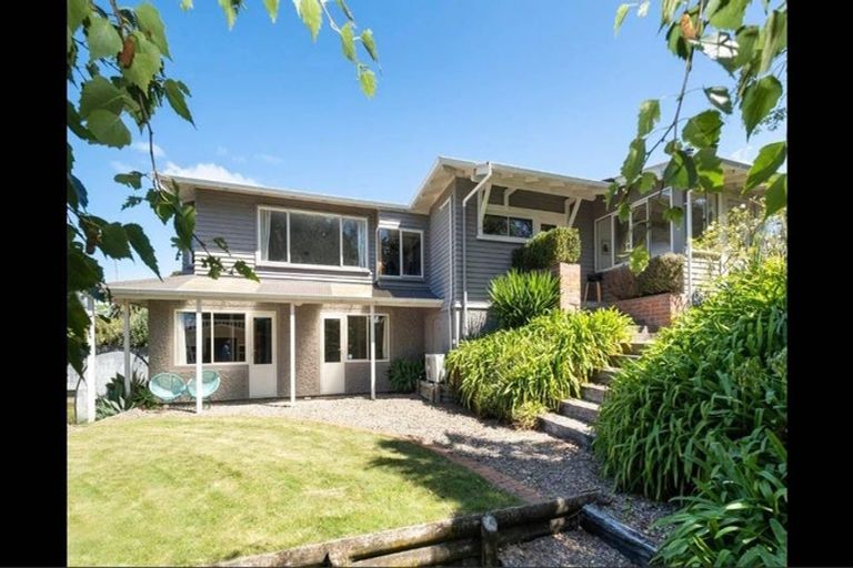 Photo of property in 1a Finnis Lane, Hospital Hill, Napier, 4110