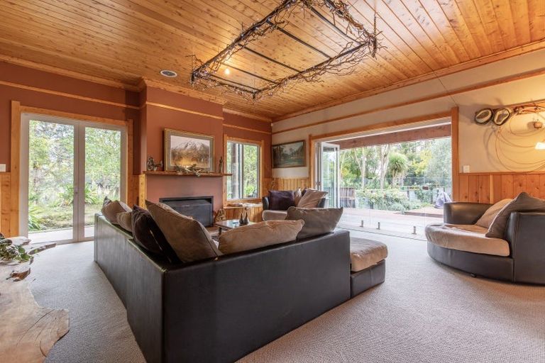 Photo of property in 2383 State Highway 2, Waipukurau, 4200