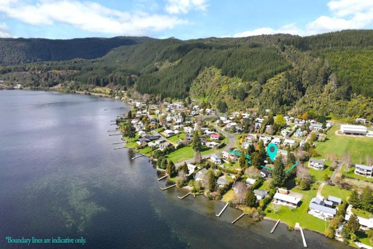 Photo of property in 32 Wharetoroa Drive, Rotoiti Forest, Rotorua, 3074