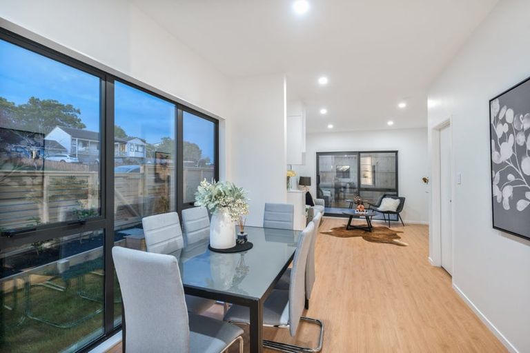 Photo of property in 23a West Harbour Drive, West Harbour, Auckland, 0618