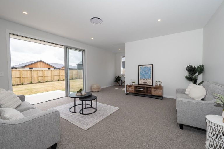 Photo of property in 8 Jag Way, Tinwald, Ashburton, 7700